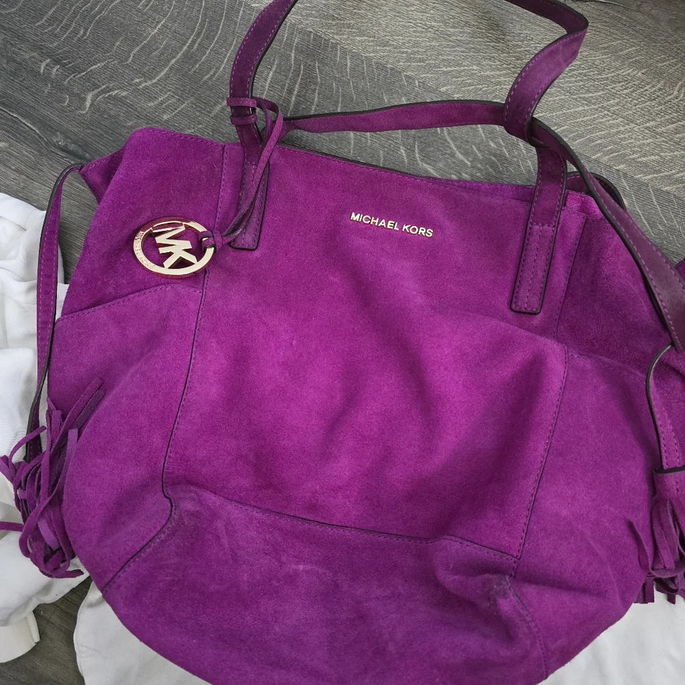 Sold - Michael Kors Suede Shoulder Bag in Raspberry - Picture 3 of 7